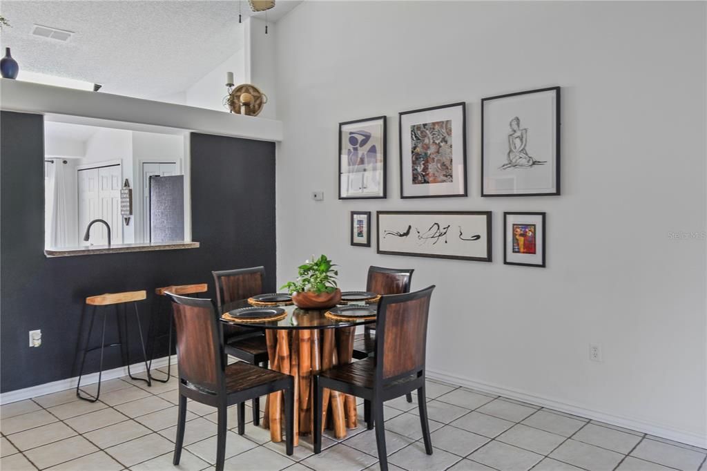 En Venta: $310,000 (3 camas, 2 baños, 1583 Pies cuadrados)