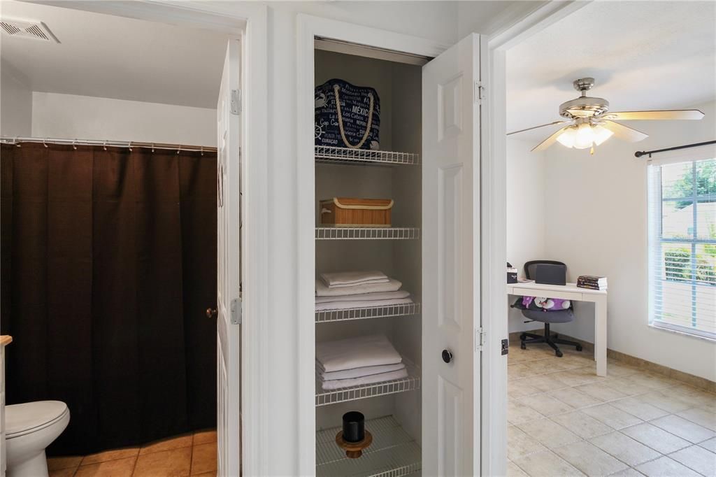 En Venta: $310,000 (3 camas, 2 baños, 1583 Pies cuadrados)