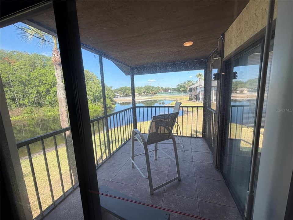 For Rent: $1,995 (3 beds, 2 baths, 1319 Square Feet)