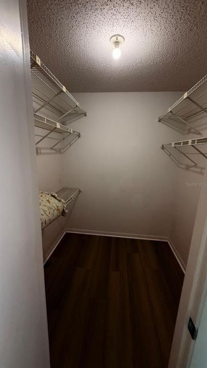 For Rent: $1,995 (3 beds, 2 baths, 1319 Square Feet)