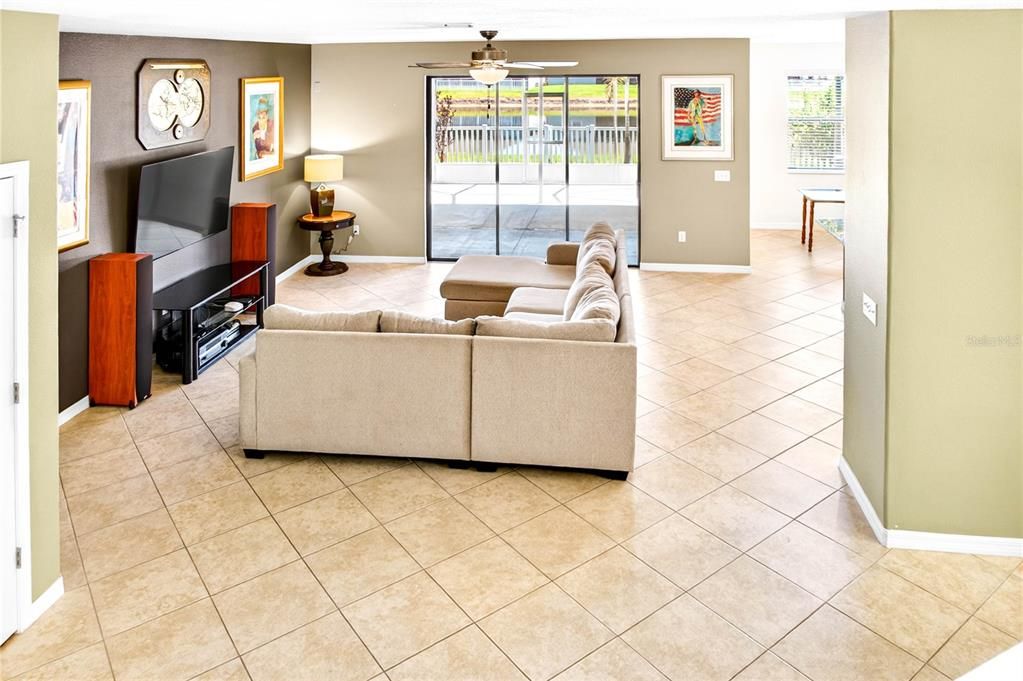 For Sale: $624,990 (6 beds, 4 baths, 3890 Square Feet)