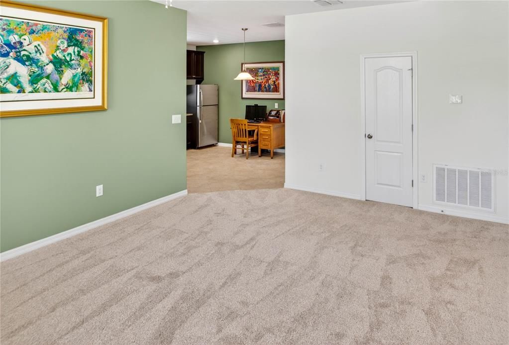 For Sale: $624,990 (6 beds, 4 baths, 3890 Square Feet)