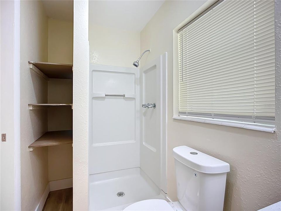 В аренду: $2,850 (4 спален, 3 ванн, 1548 Квадратных фут)