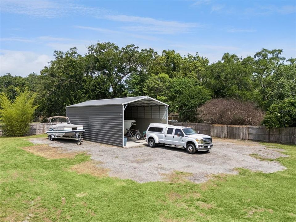 En Venta: $1,100,000 (3 camas, 2 baños, 2360 Pies cuadrados)