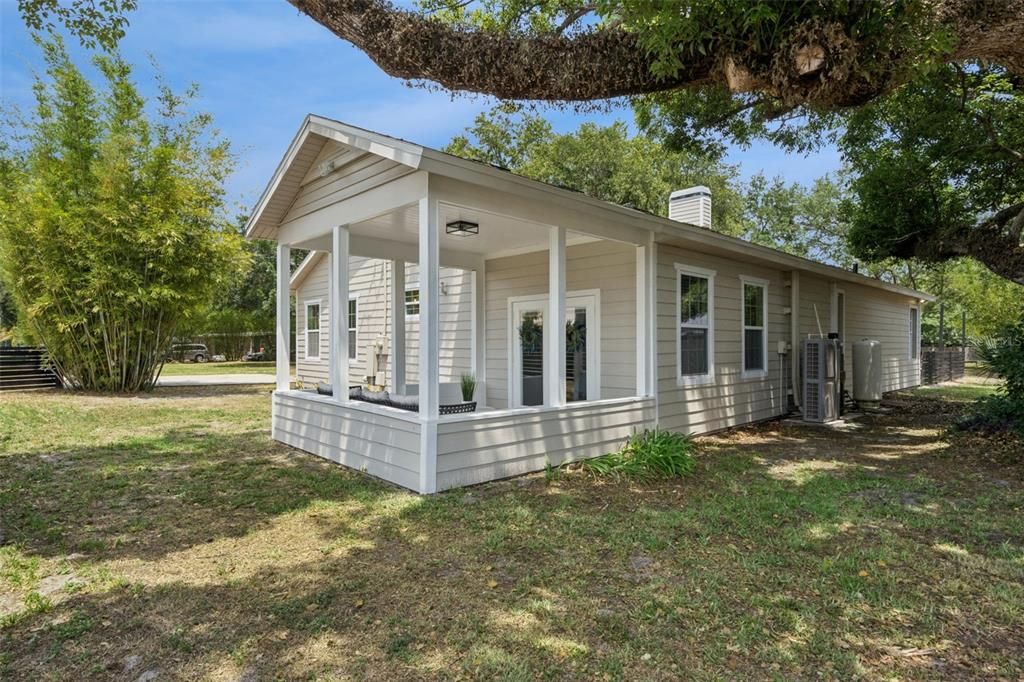 En Venta: $1,100,000 (3 camas, 2 baños, 2360 Pies cuadrados)