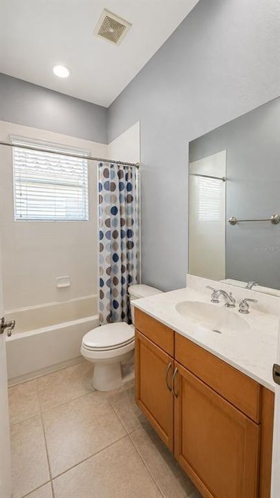 For Rent: $3,200 (5 beds, 4 baths, 3438 Square Feet)