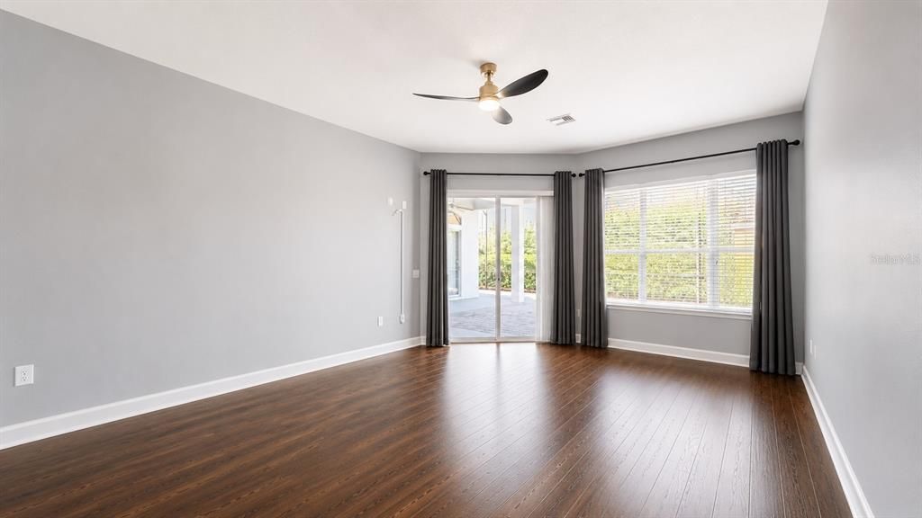 For Rent: $3,200 (5 beds, 4 baths, 3438 Square Feet)