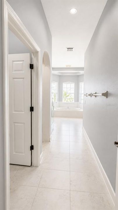 For Rent: $3,200 (5 beds, 4 baths, 3438 Square Feet)