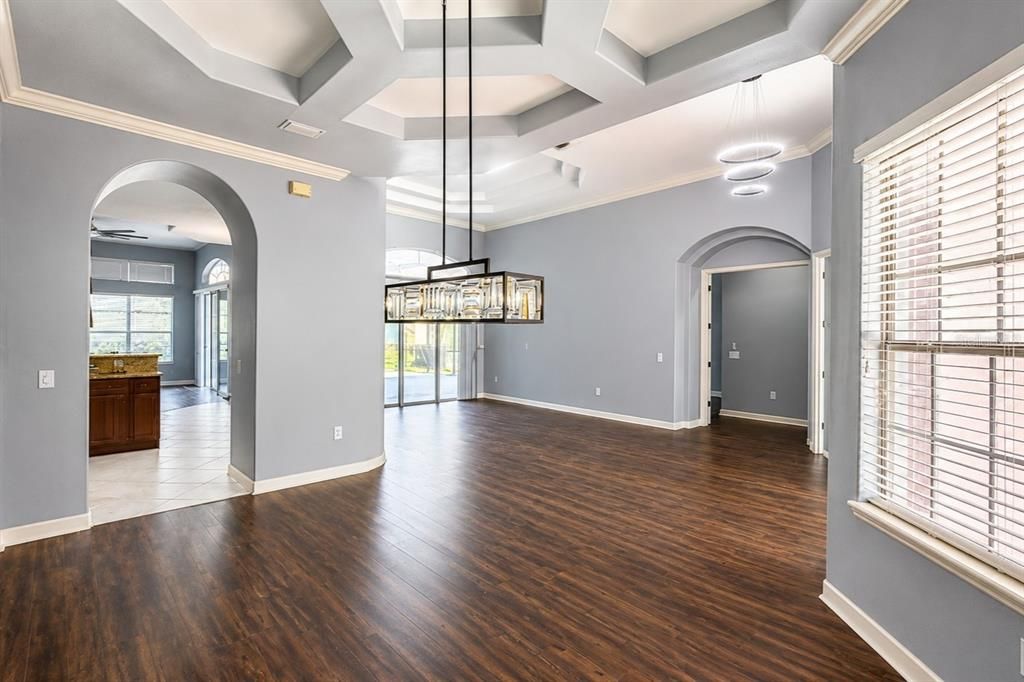 For Rent: $3,200 (5 beds, 4 baths, 3438 Square Feet)