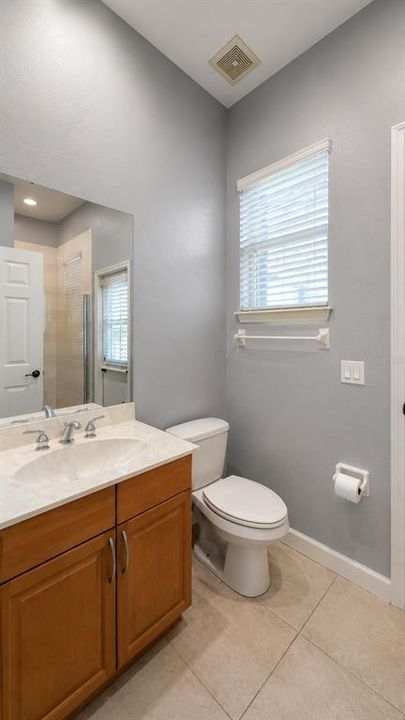 For Rent: $3,200 (5 beds, 4 baths, 3438 Square Feet)
