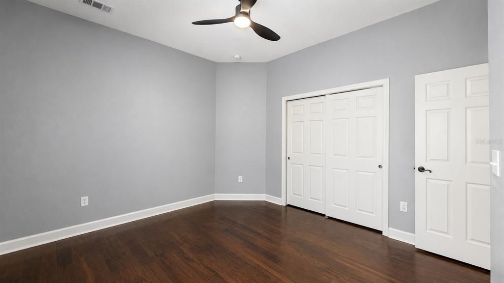 For Rent: $3,200 (5 beds, 4 baths, 3438 Square Feet)