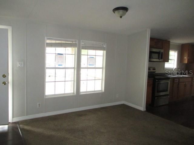For Sale: $121,000 (3 beds, 2 baths, 1352 Square Feet)