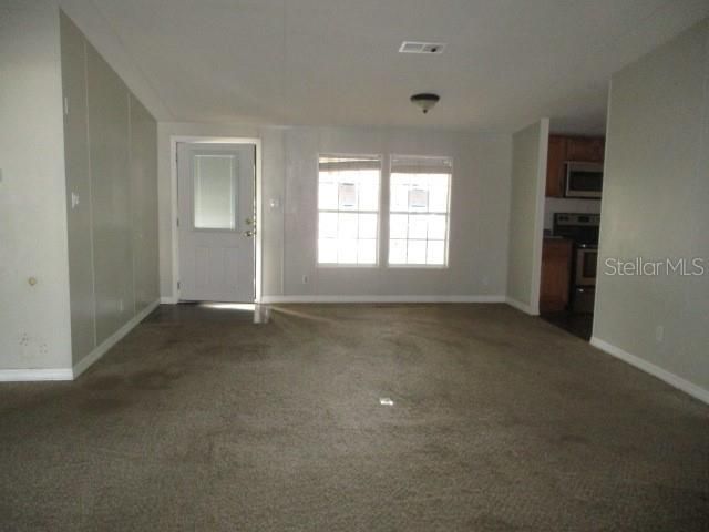 For Sale: $121,000 (3 beds, 2 baths, 1352 Square Feet)