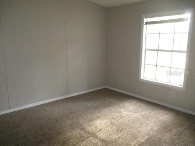 For Sale: $121,000 (3 beds, 2 baths, 1352 Square Feet)