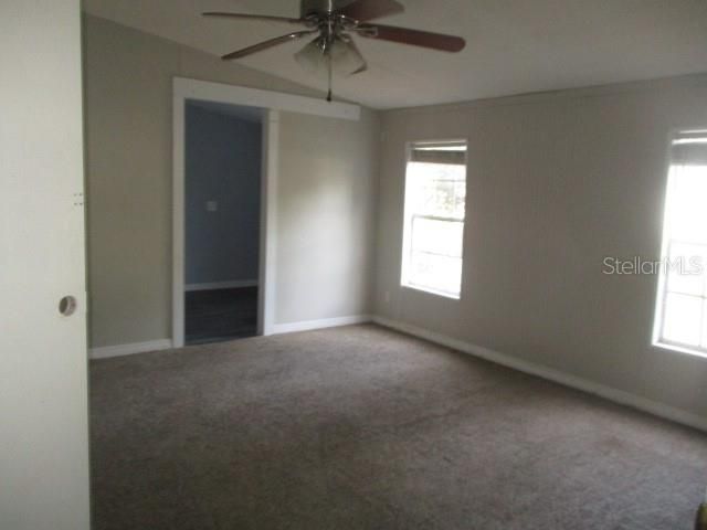 For Sale: $121,000 (3 beds, 2 baths, 1352 Square Feet)