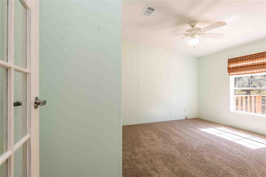 En Venta: $400,000 (4 camas, 3 baños, 2356 Pies cuadrados)