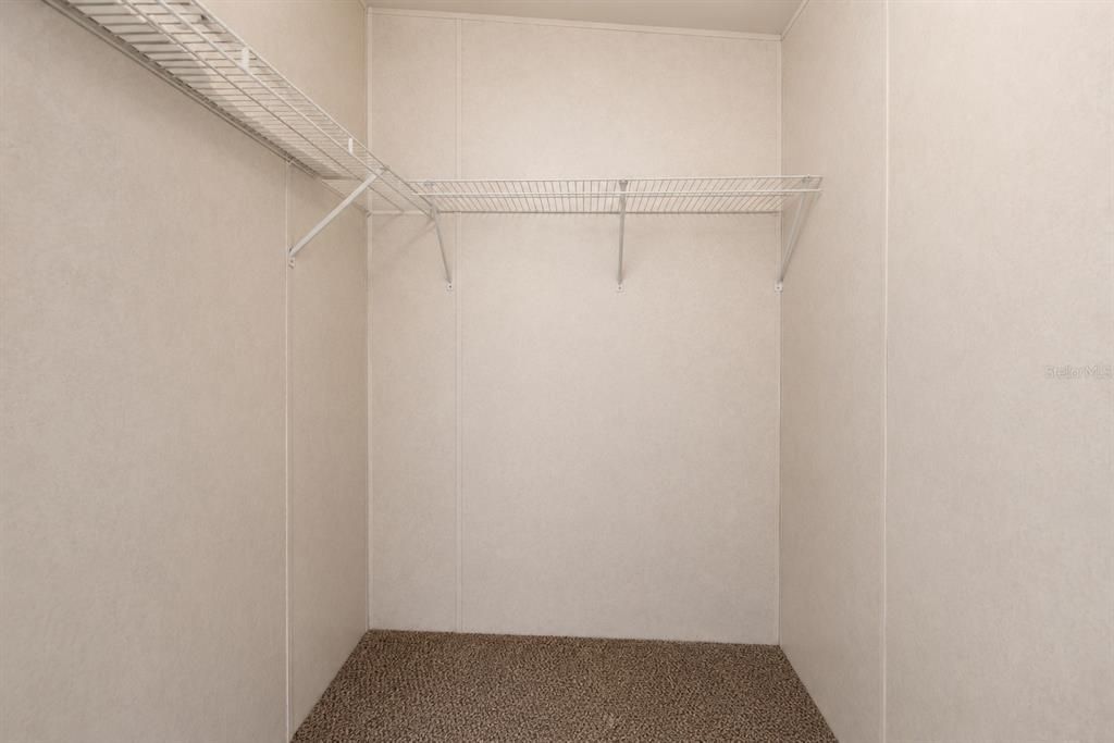 En Venta: $400,000 (4 camas, 3 baños, 2356 Pies cuadrados)