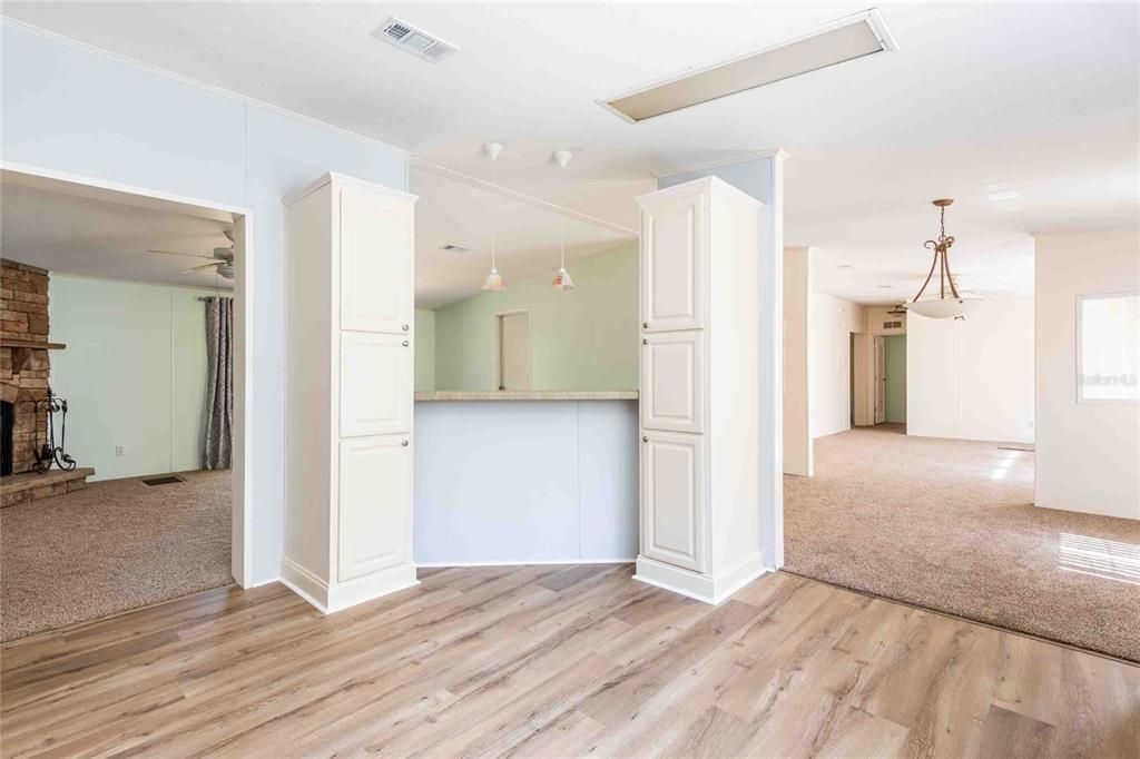 En Venta: $400,000 (4 camas, 3 baños, 2356 Pies cuadrados)
