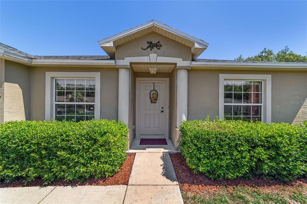 For Sale: $279,900 (3 beds, 2 baths, 1624 Square Feet)