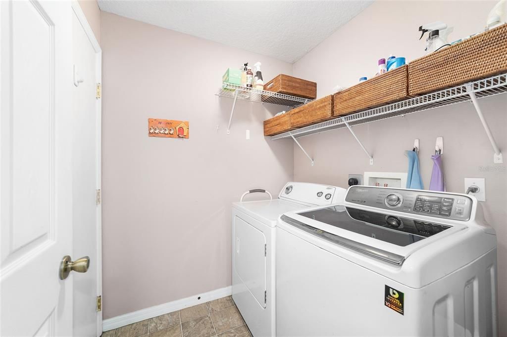 For Sale: $279,900 (3 beds, 2 baths, 1624 Square Feet)