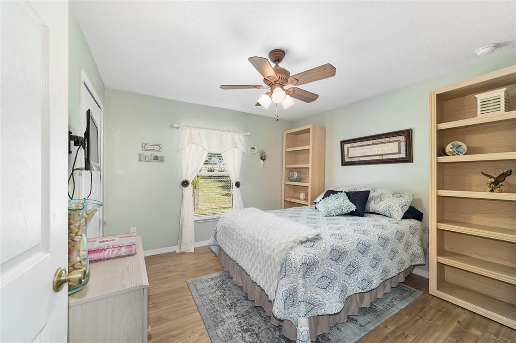 For Sale: $279,900 (3 beds, 2 baths, 1624 Square Feet)