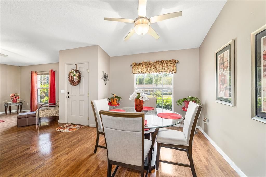 For Sale: $279,900 (3 beds, 2 baths, 1624 Square Feet)