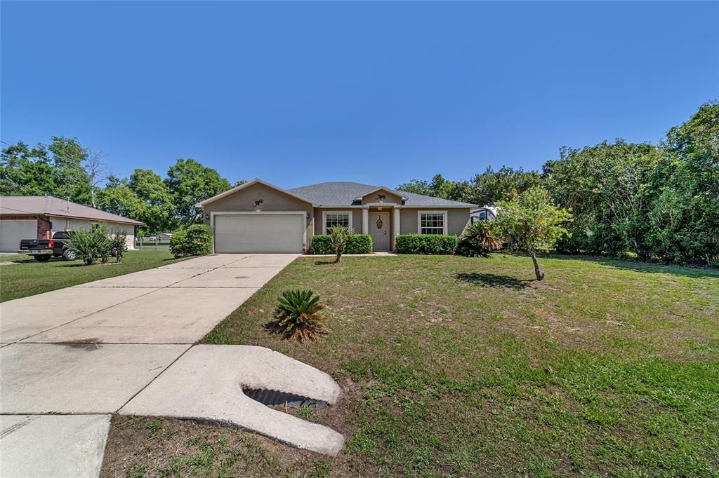 For Sale: $279,900 (3 beds, 2 baths, 1624 Square Feet)