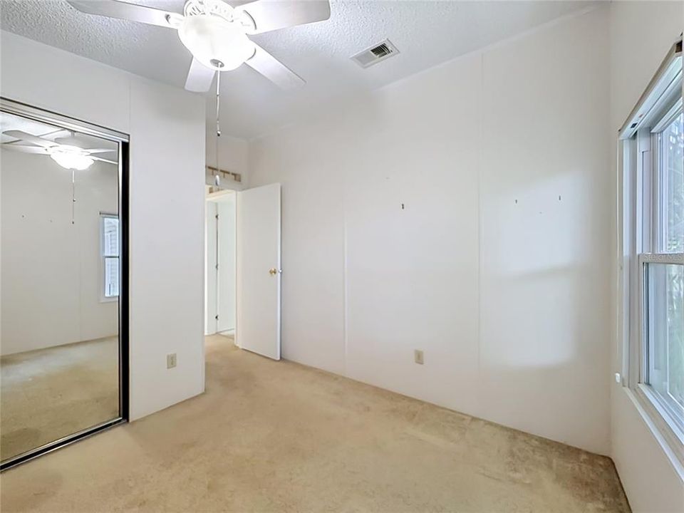 For Sale: $209,900 (2 beds, 2 baths, 1354 Square Feet)