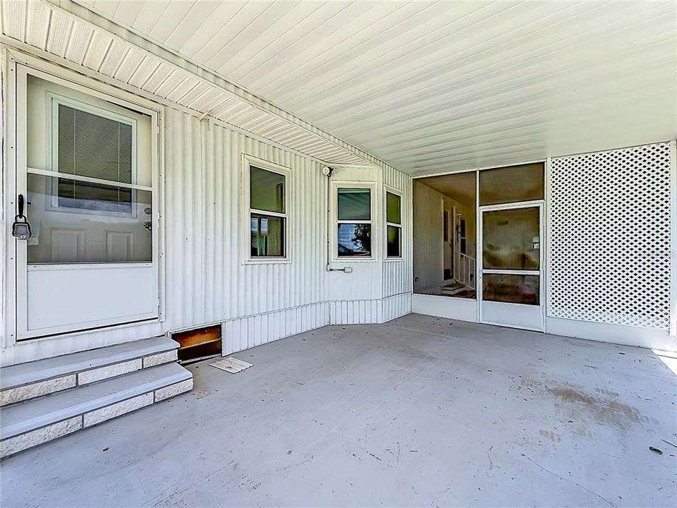 For Sale: $209,900 (2 beds, 2 baths, 1354 Square Feet)