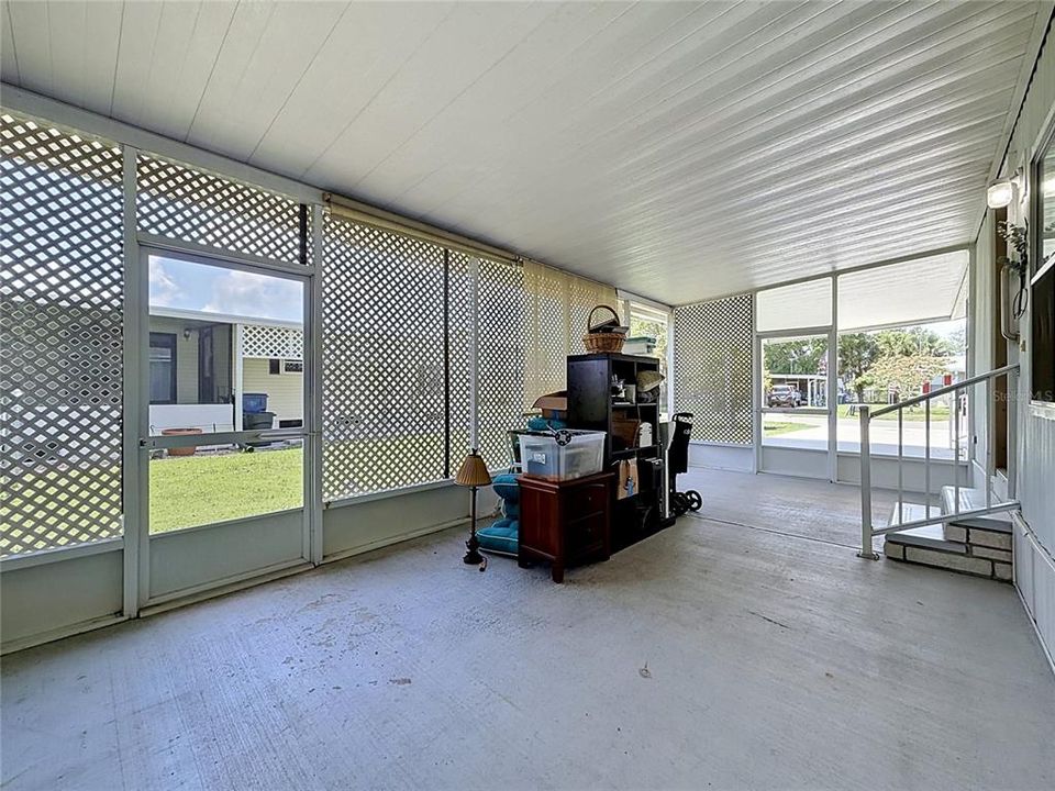 For Sale: $209,900 (2 beds, 2 baths, 1354 Square Feet)