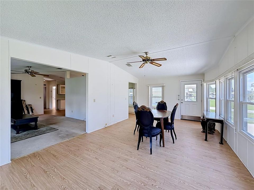 For Sale: $209,900 (2 beds, 2 baths, 1354 Square Feet)
