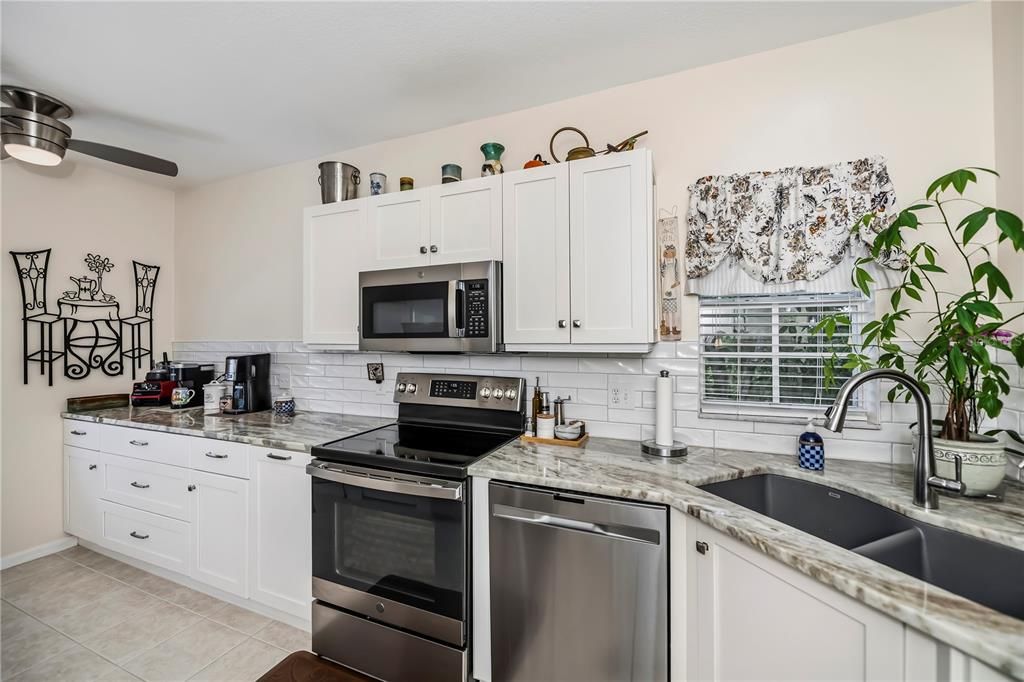 En Venta: $219,900 (3 camas, 2 baños, 1293 Pies cuadrados)