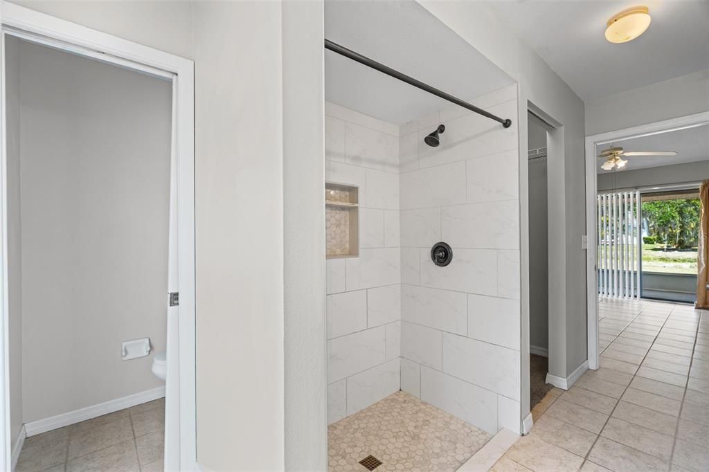 Activo con contrato: $389,000 (3 camas, 2 baños, 1408 Pies cuadrados)