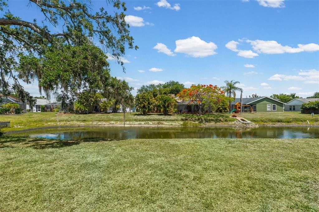 Activo con contrato: $389,000 (3 camas, 2 baños, 1408 Pies cuadrados)
