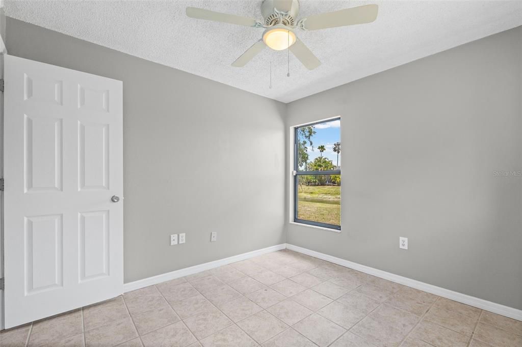 Activo con contrato: $389,000 (3 camas, 2 baños, 1408 Pies cuadrados)