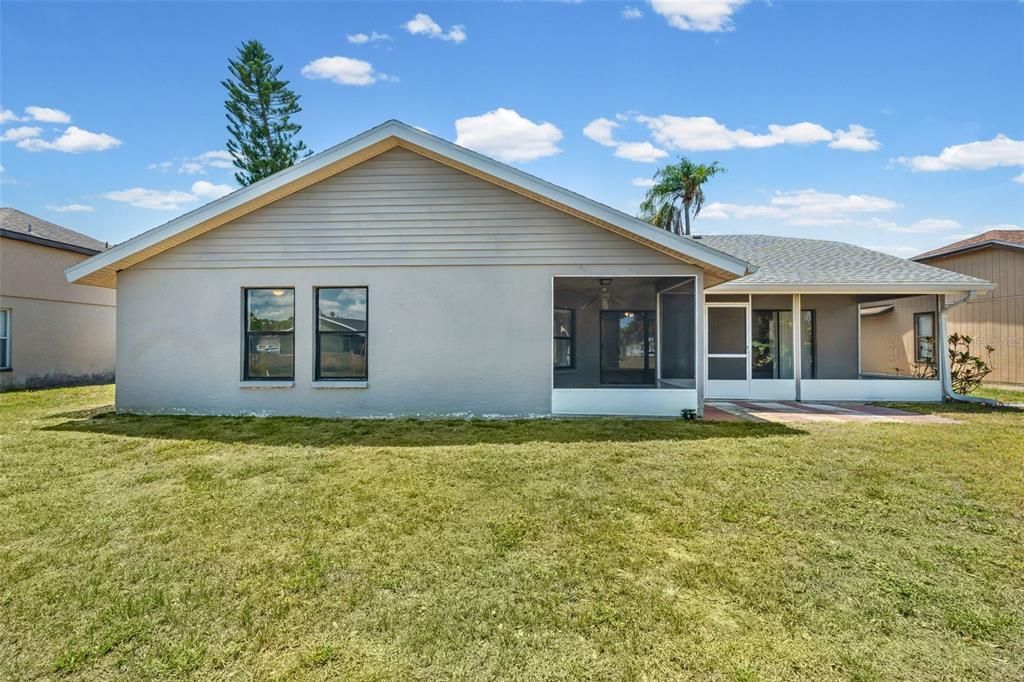 Activo con contrato: $389,000 (3 camas, 2 baños, 1408 Pies cuadrados)