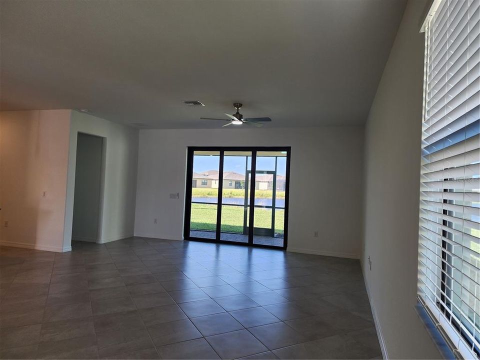 For Rent: $2,400 (4 beds, 3 baths, 2032 Square Feet)