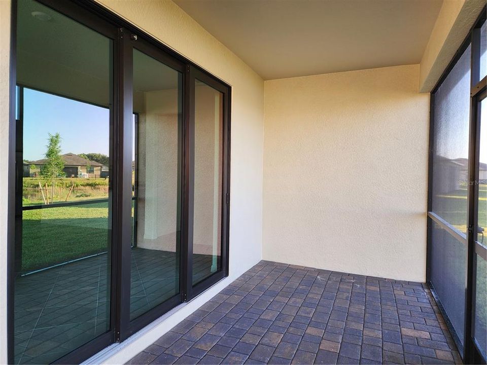 For Rent: $2,400 (4 beds, 3 baths, 2032 Square Feet)
