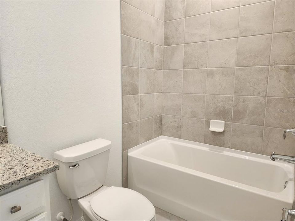 For Rent: $2,400 (4 beds, 3 baths, 2032 Square Feet)
