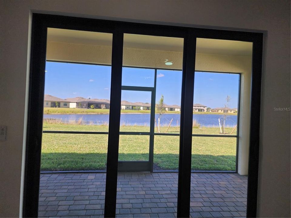 For Rent: $2,400 (4 beds, 3 baths, 2032 Square Feet)