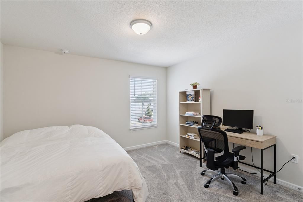 For Sale: $425,000 (3 beds, 2 baths, 1907 Square Feet)
