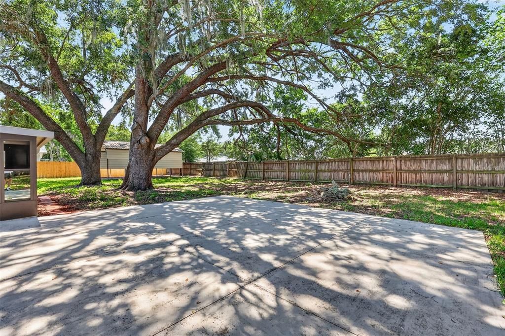 For Sale: $325,000 (3 beds, 2 baths, 1468 Square Feet)