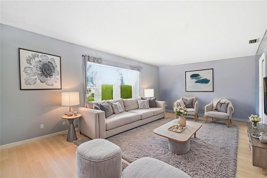 For Sale: $299,900 (5 beds, 2 baths, 2305 Square Feet)