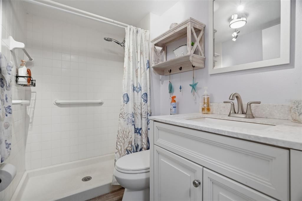 For Sale: $177,500 (2 beds, 2 baths, 1146 Square Feet)