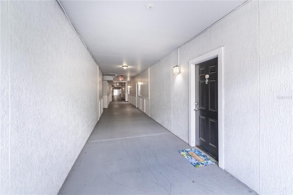 For Sale: $299,900 (2 beds, 2 baths, 1459 Square Feet)