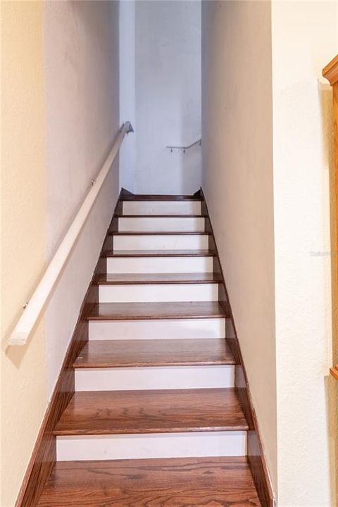 For Sale: $299,900 (2 beds, 2 baths, 1459 Square Feet)