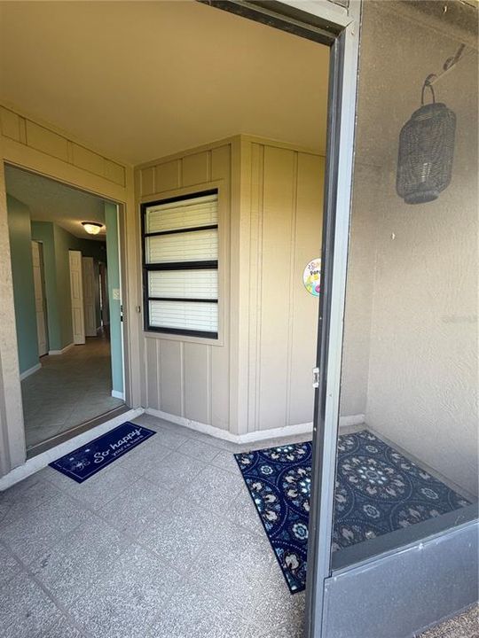 Active With Contract: $154,000 (2 beds, 2 baths, 930 Square Feet)