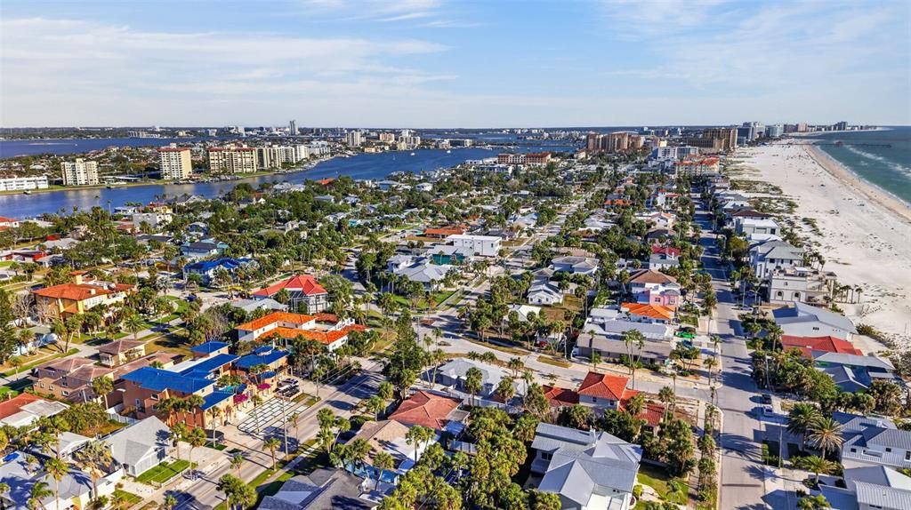 For Sale: $2,045,000 (6 beds, 7 baths, 3971 Square Feet)