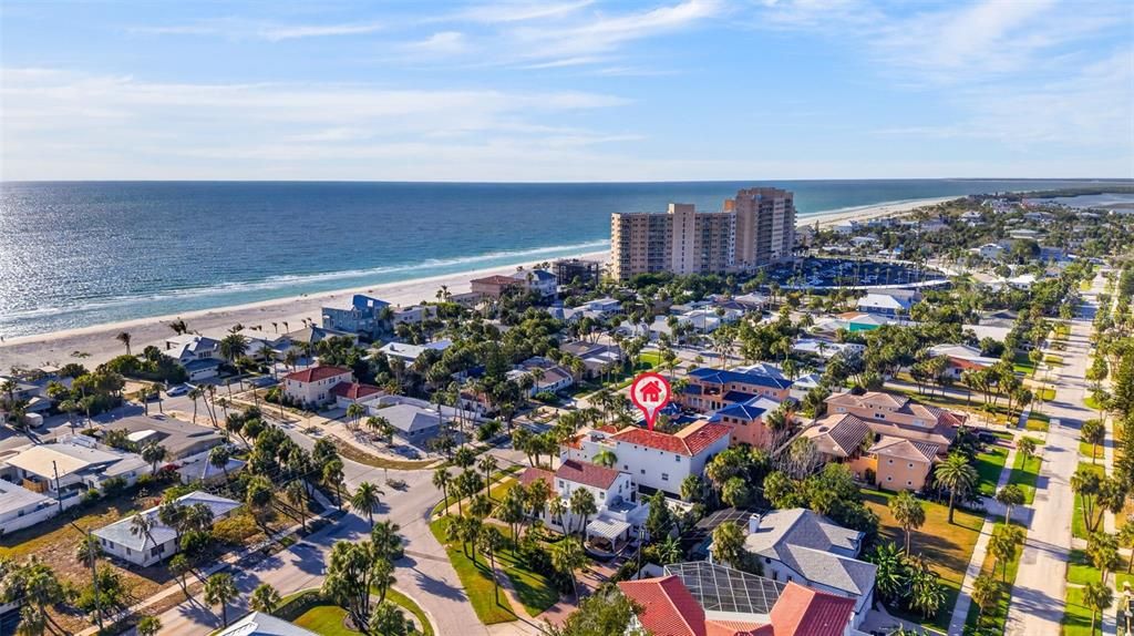 For Sale: $2,045,000 (6 beds, 7 baths, 3971 Square Feet)