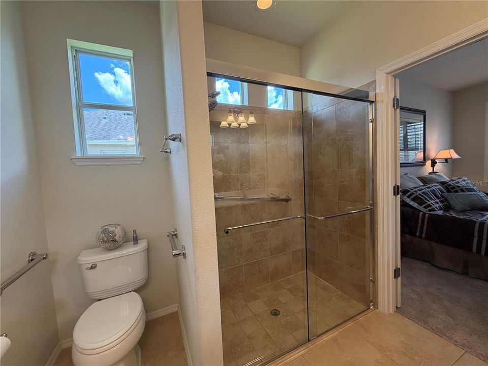 For Rent: $1,800 (2 beds, 2 baths, 1614 Square Feet)